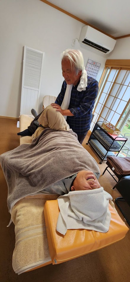 https://www.smile0136.com/blog/%E6%82%B6%E7%B5%B6%EF%BC%92.jpg