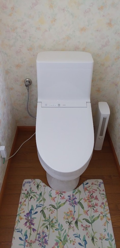 渡辺邸２階トイレ.jpg