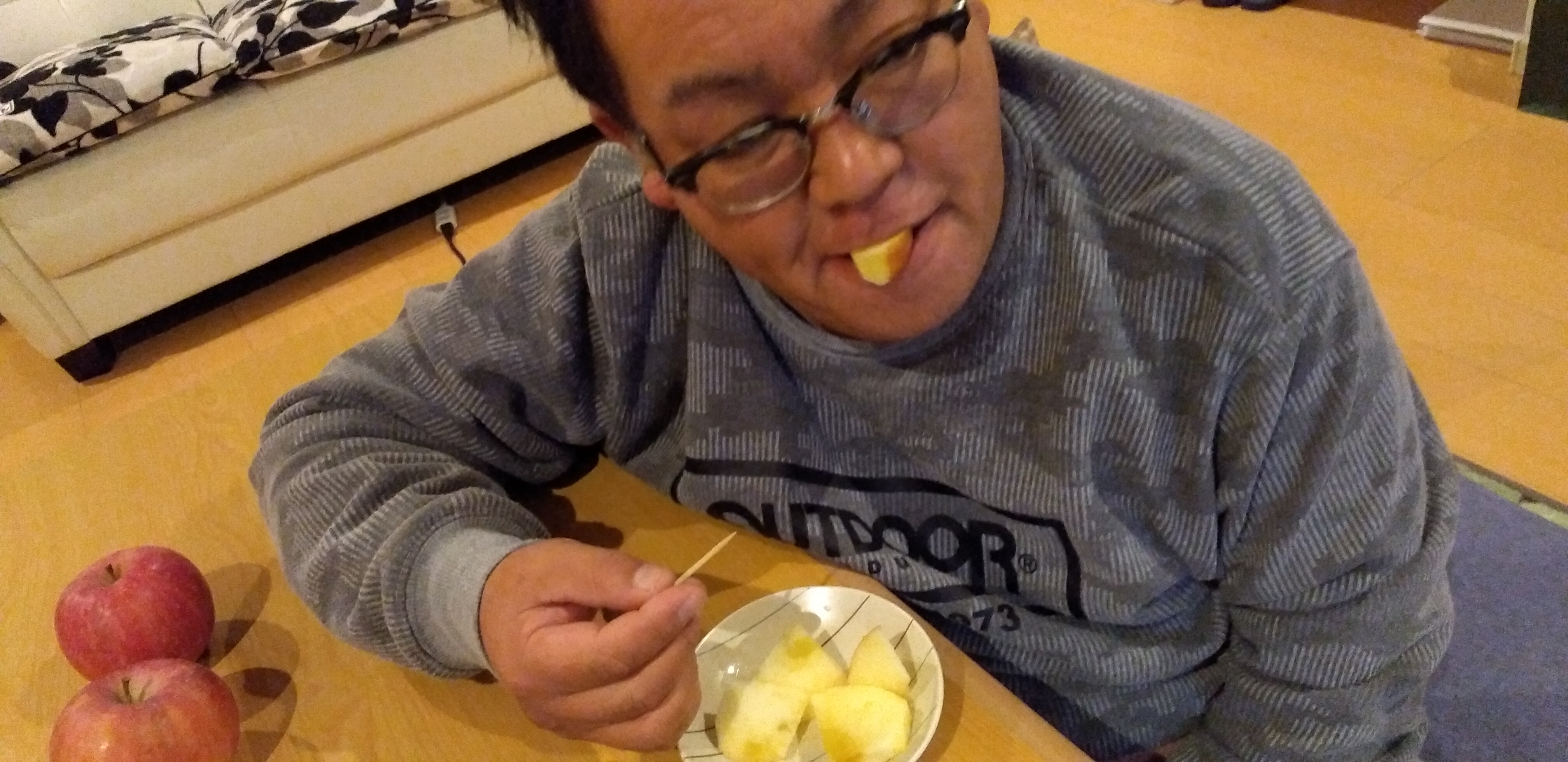 https://www.smile0136.com/blog_results/%E3%82%B3%E3%82%BF%E3%83%84%E3%82%8A%E3%82%93%E3%81%94.jpg