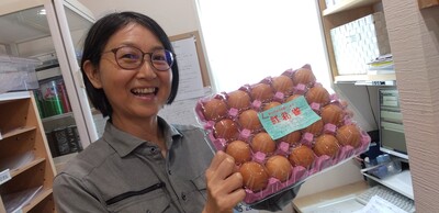 紅い孔雀.jpg