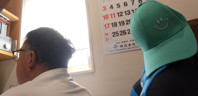 スマイルラジオ帽子.jpg