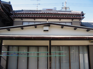 外壁塗装（アクリル）